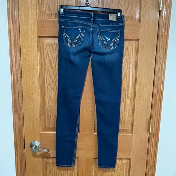 HOLLISTER Women's 5R Low Rise Skinny Dark Wash Distressed Blue Denim Jeans - Picture 2 of 4